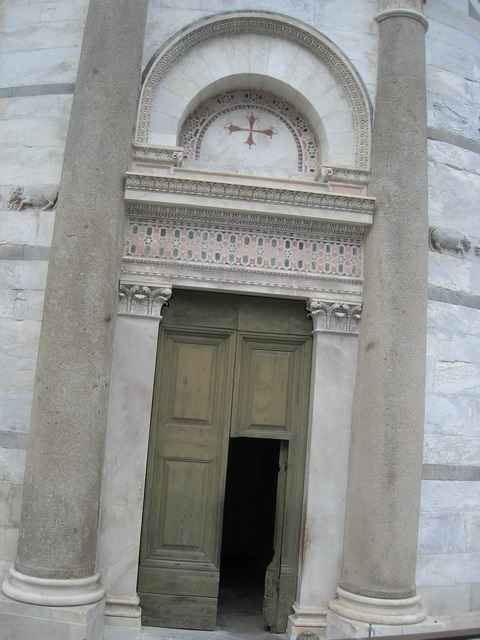 Le portail roman