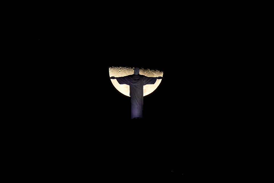 Une nouvelle merveille — Le Christ Rédempteur