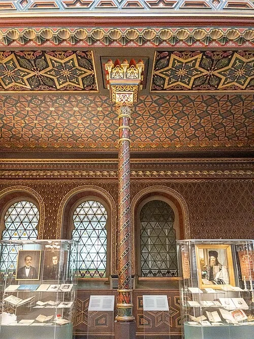 Modern History Exhibit — Španělská synagoga audio guide stop