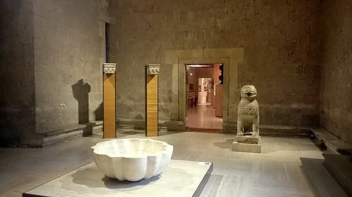 Salle des artefacts nasrides — Alhambra