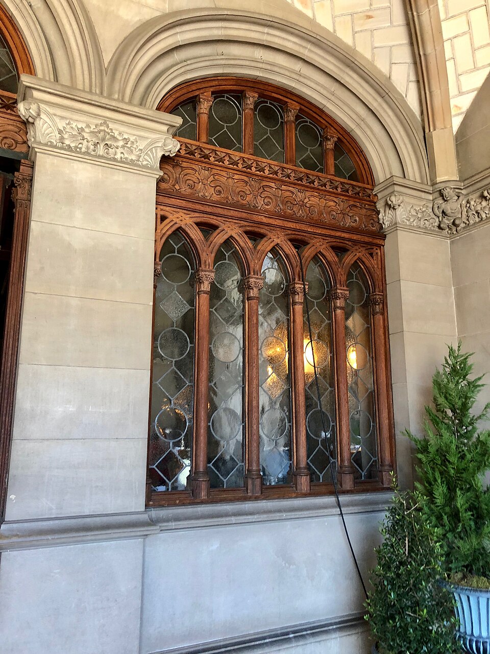 المدخل الرئيسي (The Main Entrance)