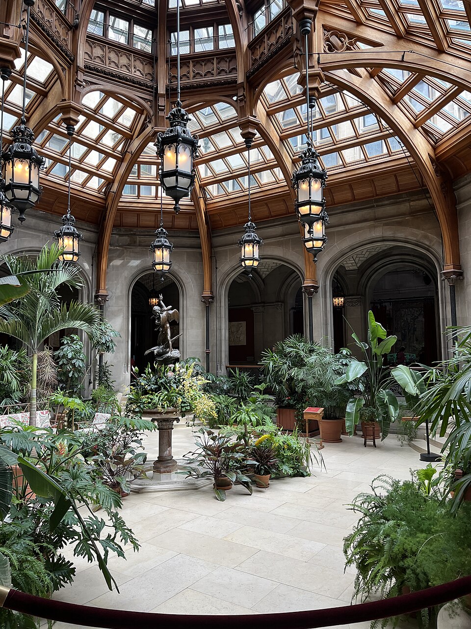 الحديقة الشتوية (The Winter Garden)