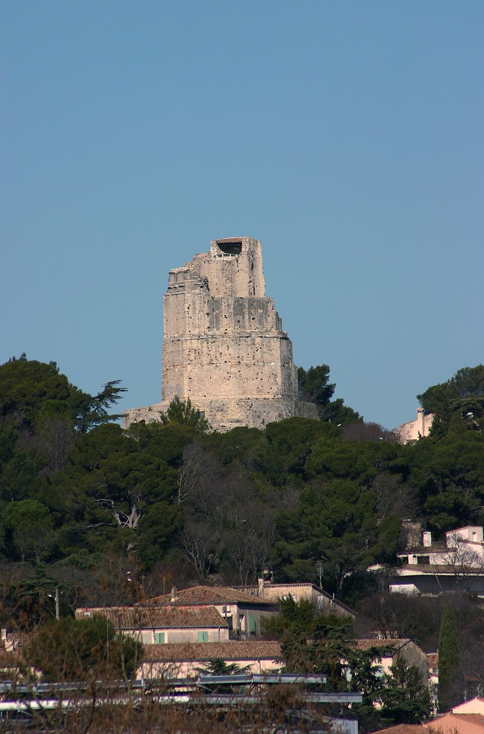 Vue sur la Tour Magne — Amphitheater of Nîmes