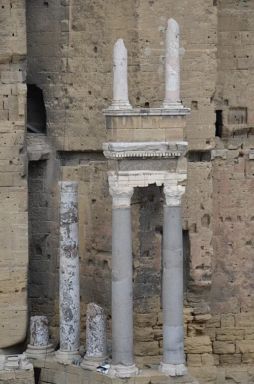 Traces of Marble Splendor