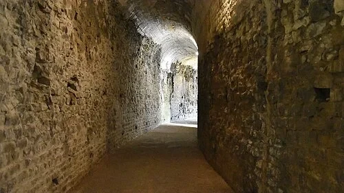 The Echo of Tunnels — Théâtre antique d'Orange audio guide stop