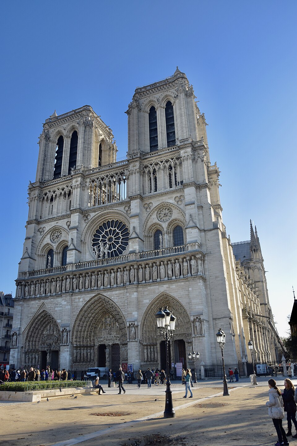 The West Façade — Cathédrale Notre-Dame de Paris audio guide stop