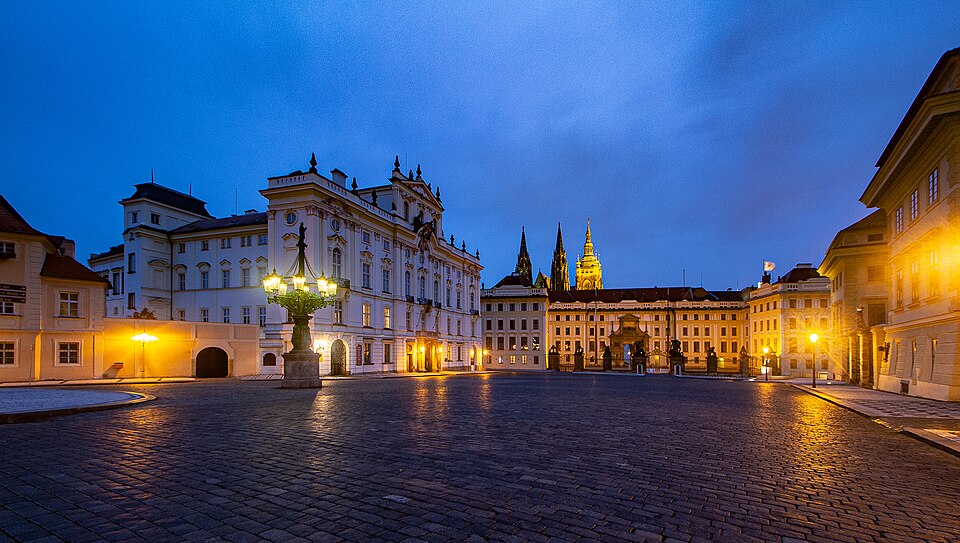 Hradčanské náměstí