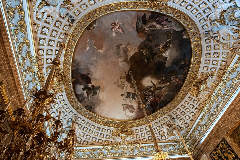 Les lustres de la salle à manger — Palacio Real de Madrid
