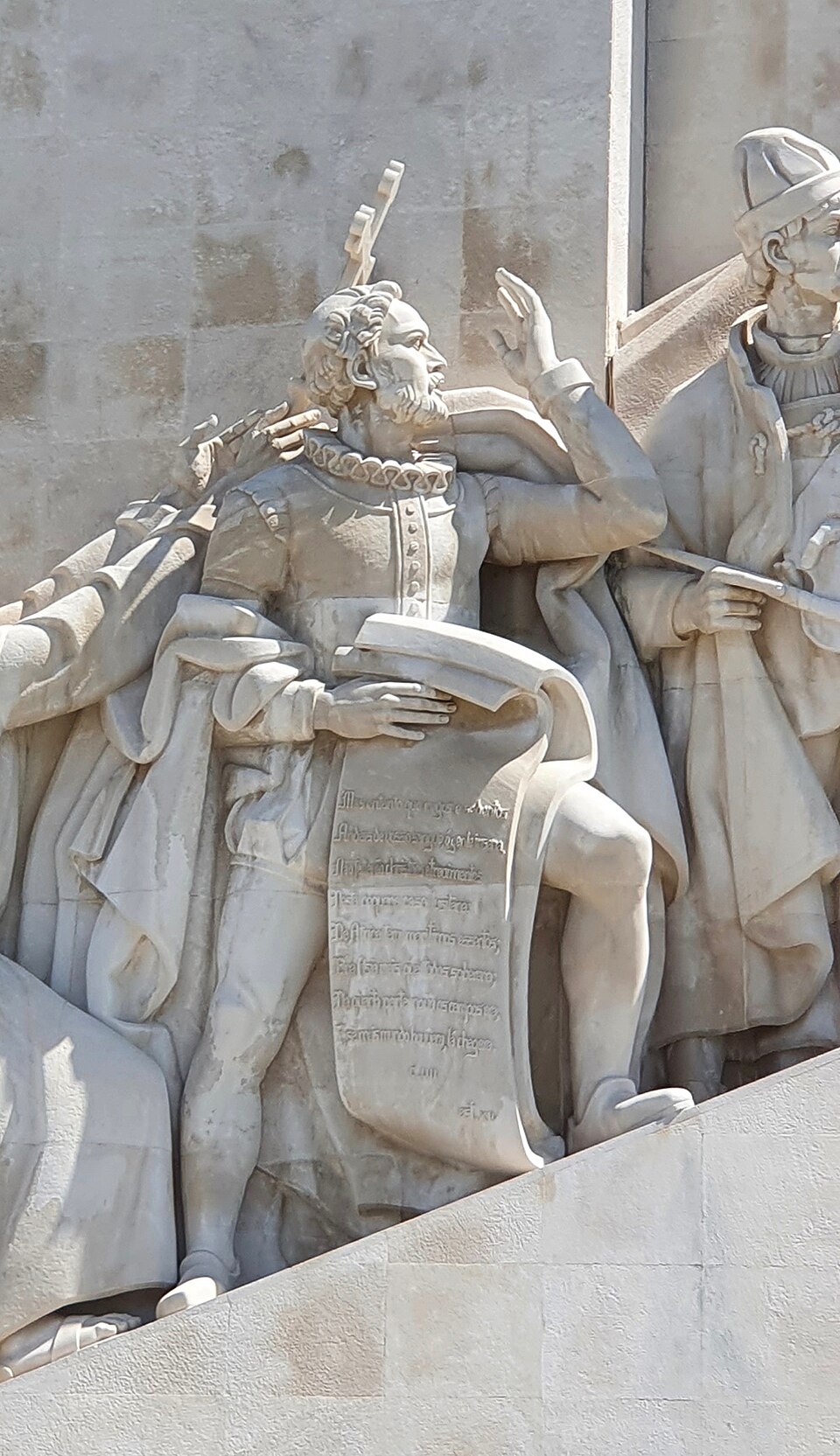 Luís de Camões, le poète — Padrão dos Descobrimentos