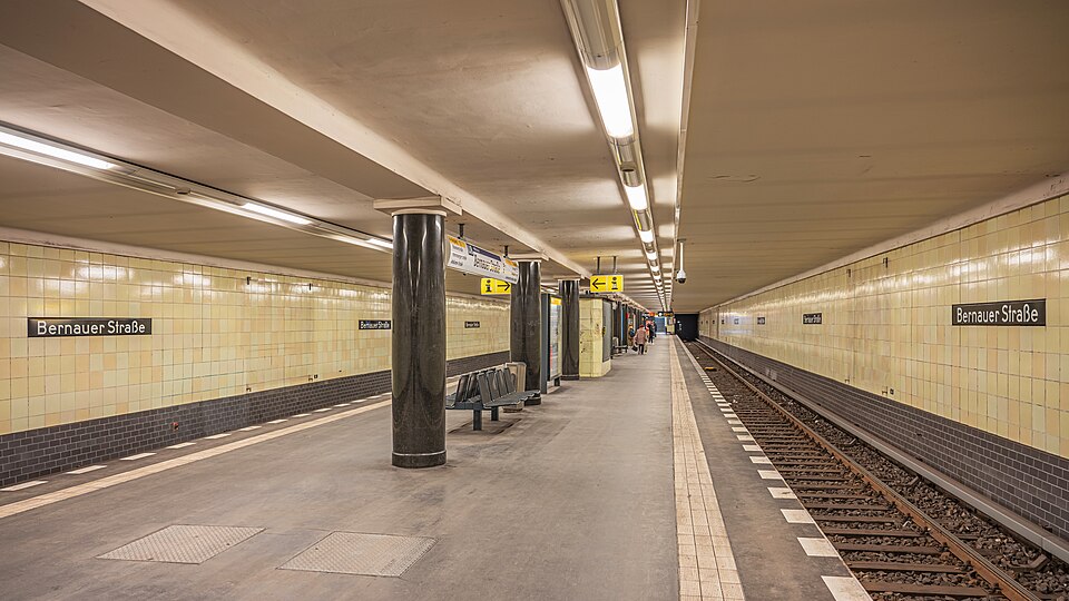 Station Bernauer Straße — Gedenkstätte Berliner Mauer