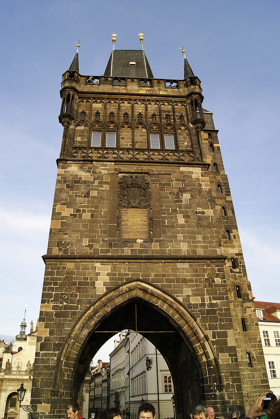 Tour du pont de la Vieille Ville