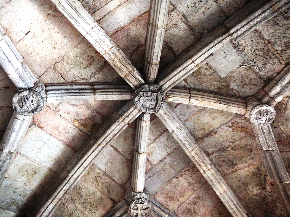 Le plafond voûté de la chapelle — Torre de Belém