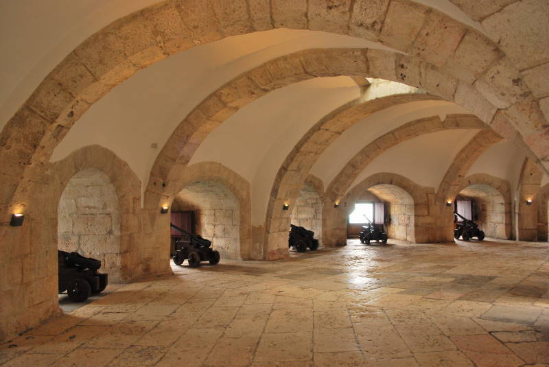 La Batterie de Canons Souterraine — Torre de Belém