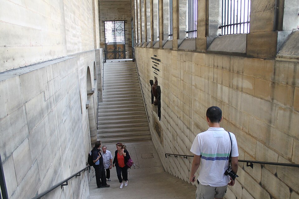 Descente dans la crypte — Panthéon