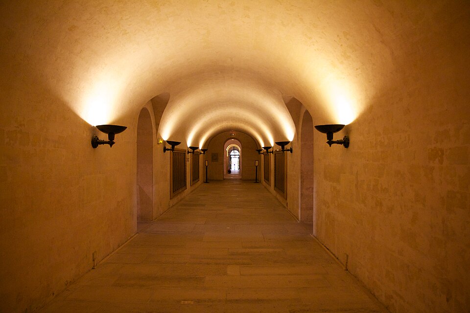 Les couloirs silencieux — Panthéon