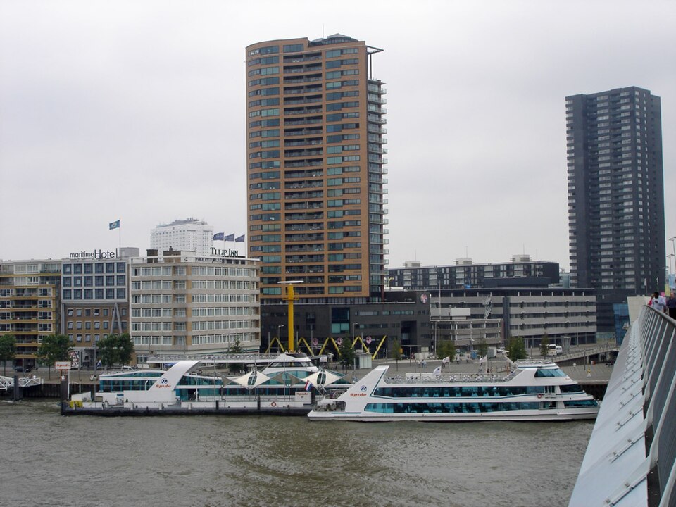 L'approche de la rive nord — Erasmusbrug