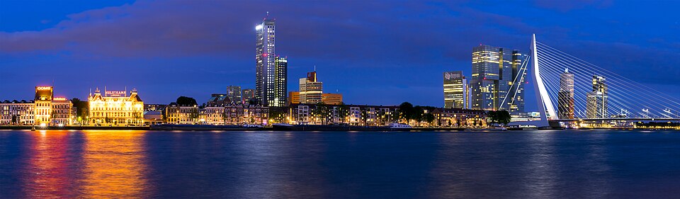 La scène moderne de Rotterdam — Erasmusbrug