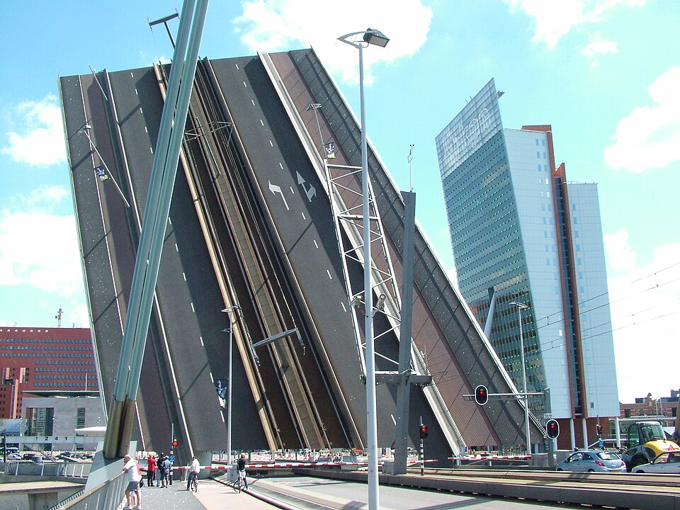 L'architecture de la nouvelle rive — Erasmusbrug
