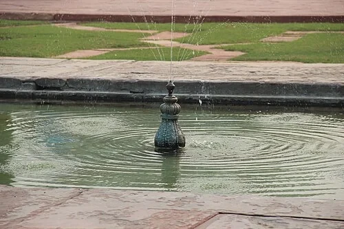 Les fontaines de cuivre — Taj Mahal