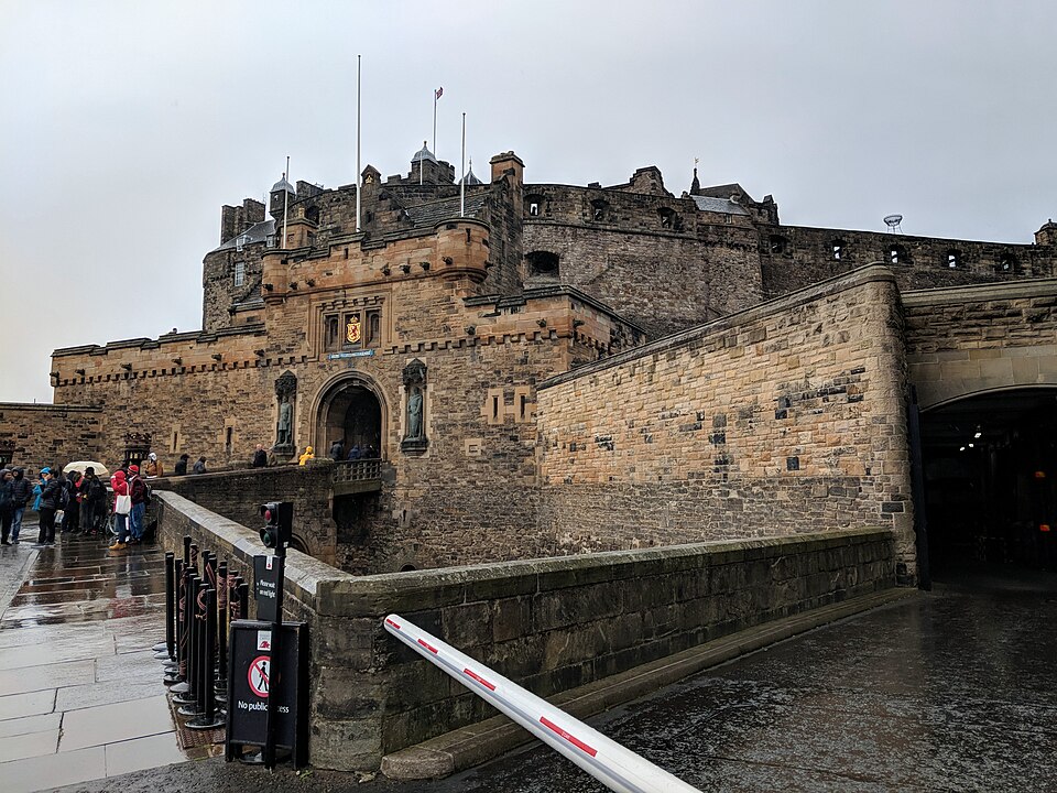 La Porte d'entrée — Edinburgh Castle