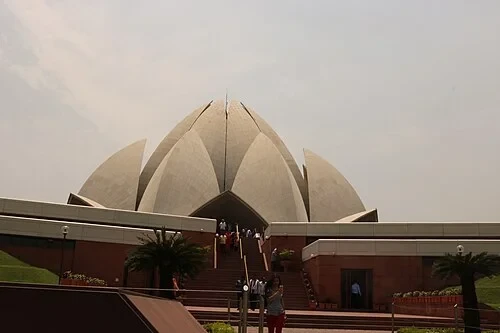 Le seuil du sanctuaire — Lotus Temple