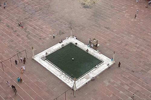 Le bassin d'ablution central — Jama Masjid