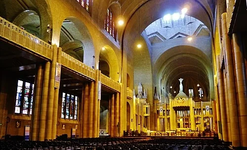 Les arches de la modernité — Nationale Basiliek van het Heilig-Hart