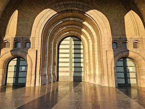 Les grands portails — Nationale Basiliek van het Heilig-Hart