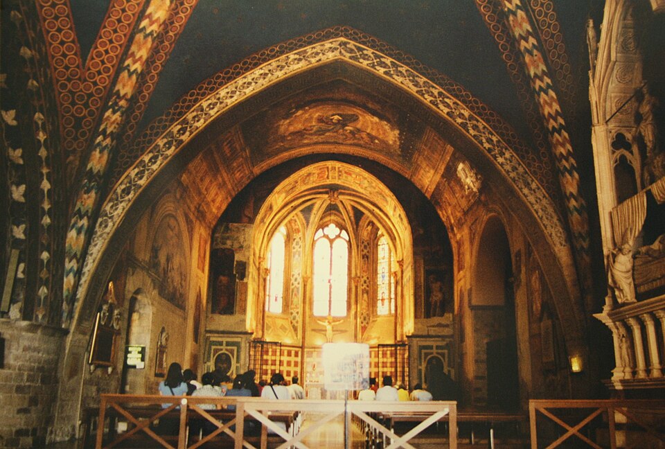 Langhaus der Unterkirche — Basilica di San Francesco