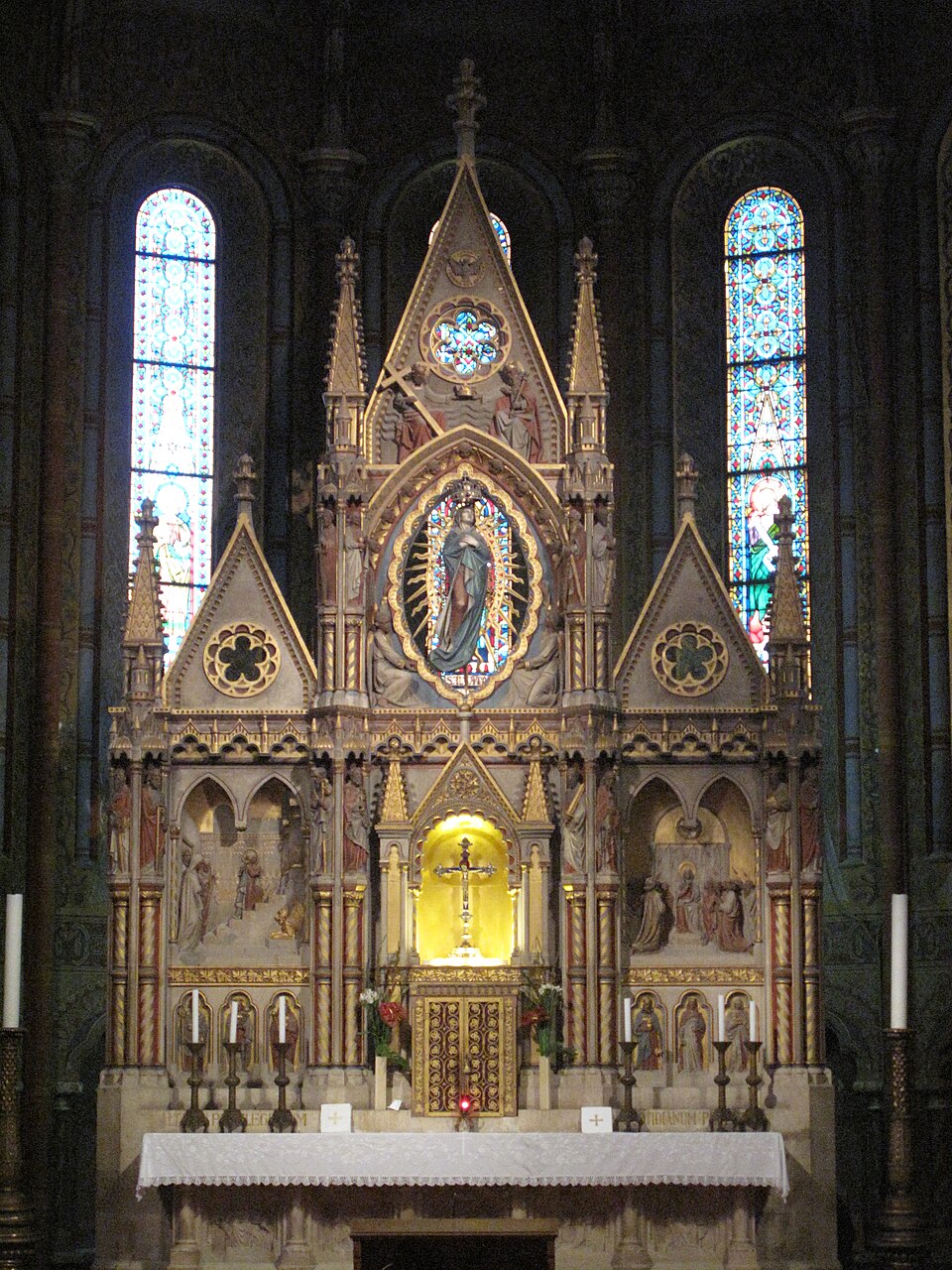 Le maître-autel — Mátyás-templom