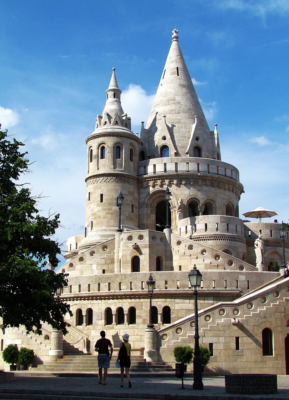 Les tours du Bastion — Mátyás-templom
