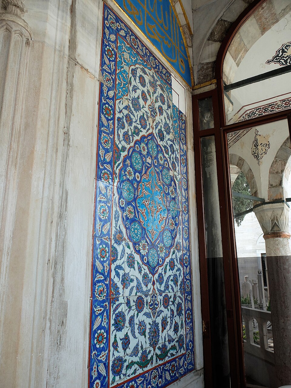 Carrelage royal d'Iznik — Süleymaniye Camii