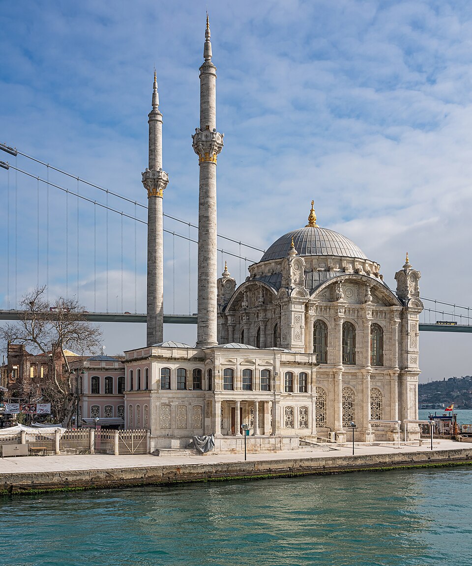 La Mosquée et le Pont — Ortaköy Camii