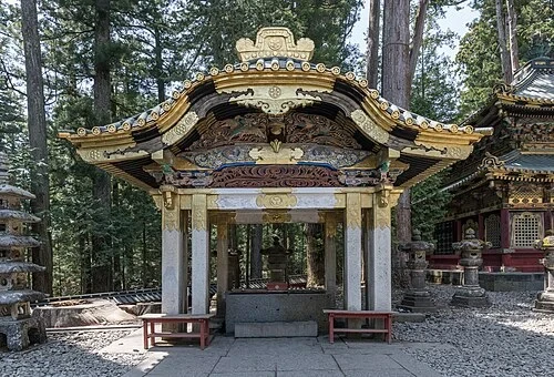 Bassin de purification de l'eau — Nikkō Tōshō-gū