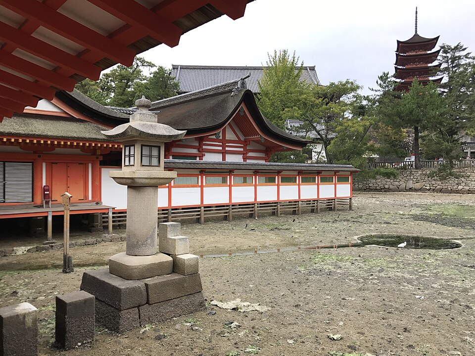 La Pagode à Cinq Étages — Itsukushima Shrine