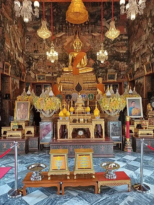 The Golden Buddha — Wat Arun audio guide stop