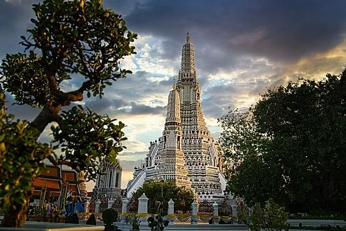 River View at Twilight — Wat Arun audio guide stop