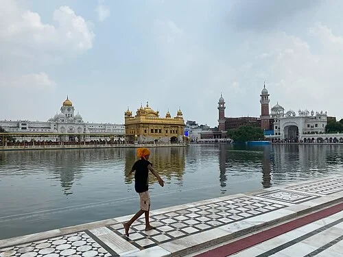 Le chemin de la Parikrama — Harmandir Sahib