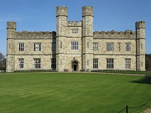 La Grande Entrée — Leeds Castle