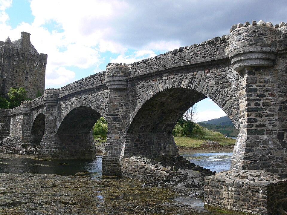 Eilean Donan Castle bridge