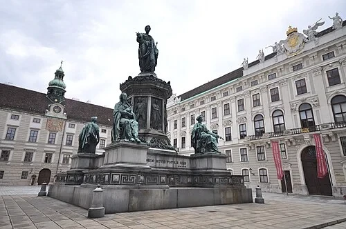 La cour intérieure du château — Hofburg