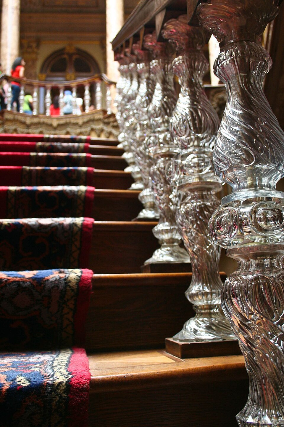 Les balustrades en cristal de Baccarat — Dolmabahçe Sarayı