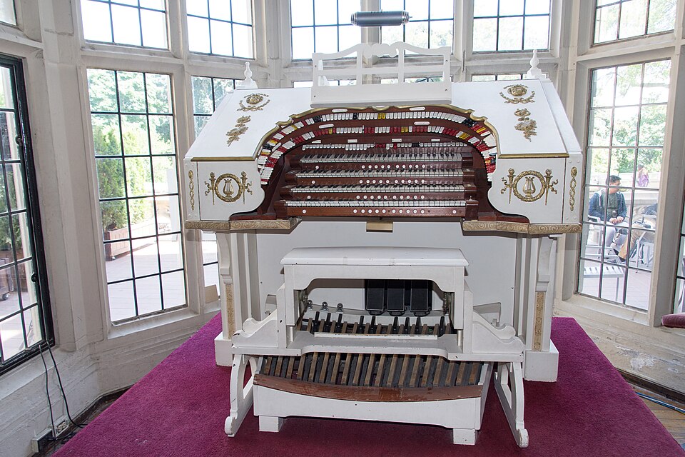 Wurlitzer Opus 558