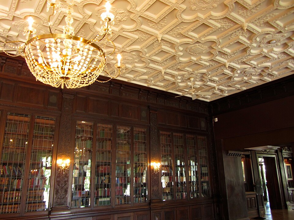 Le plafond de la bibliothèque — Casa Loma