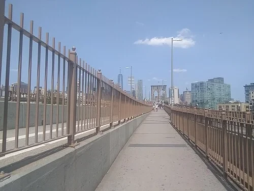 Le chemin moderne — Brooklyn Bridge