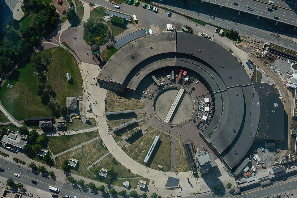 L'héritage ferroviaire — CN Tower