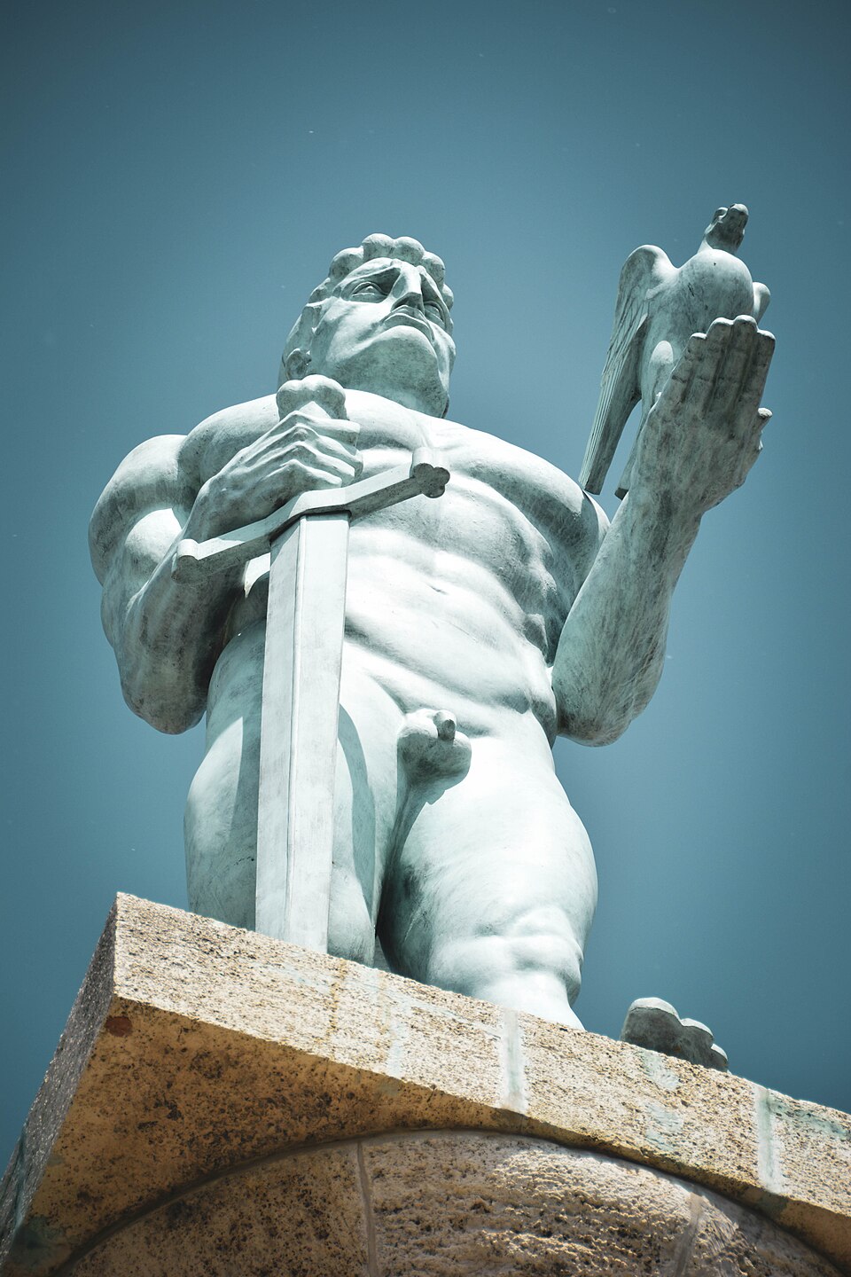 Le héros herculéen — Pobednik