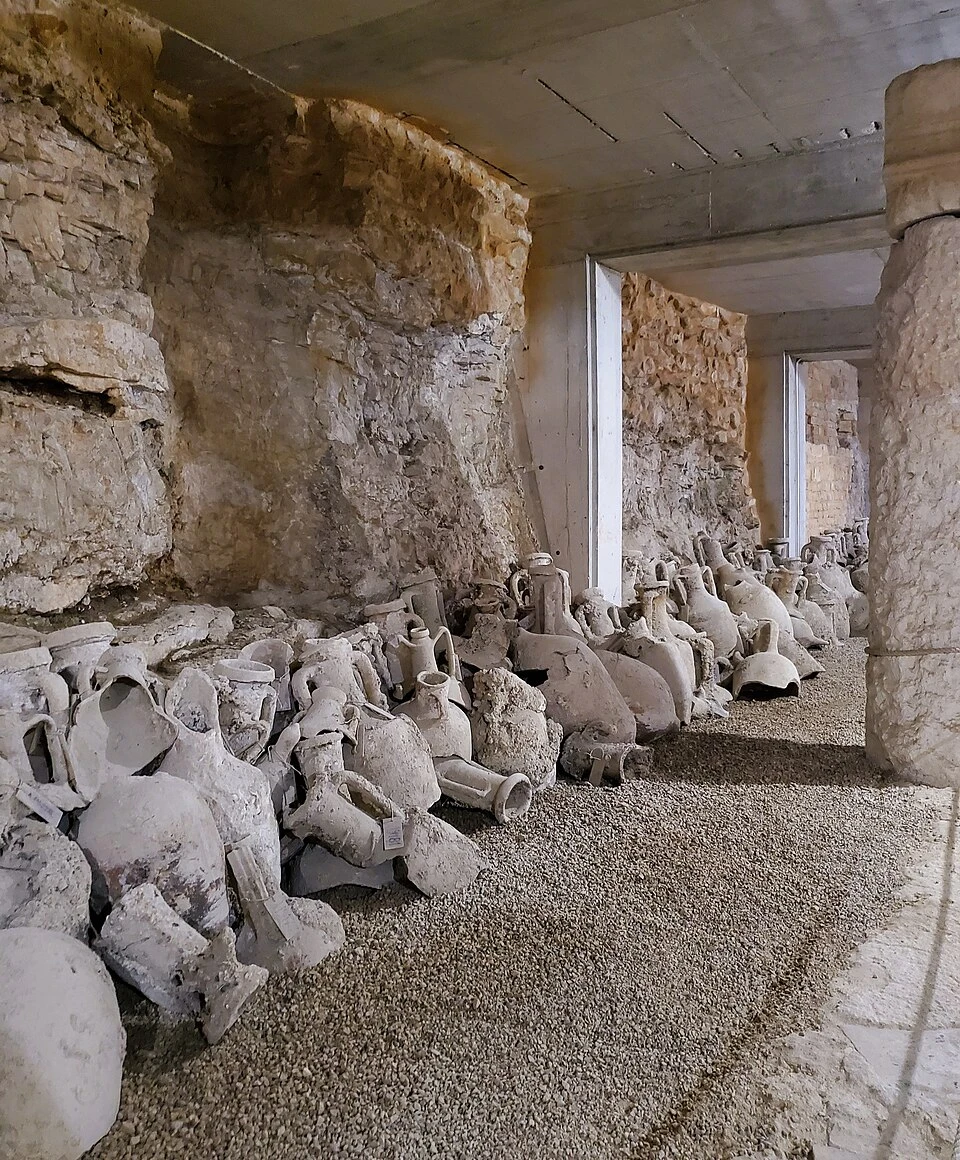 Les voûtes des amphores — Pula Arena