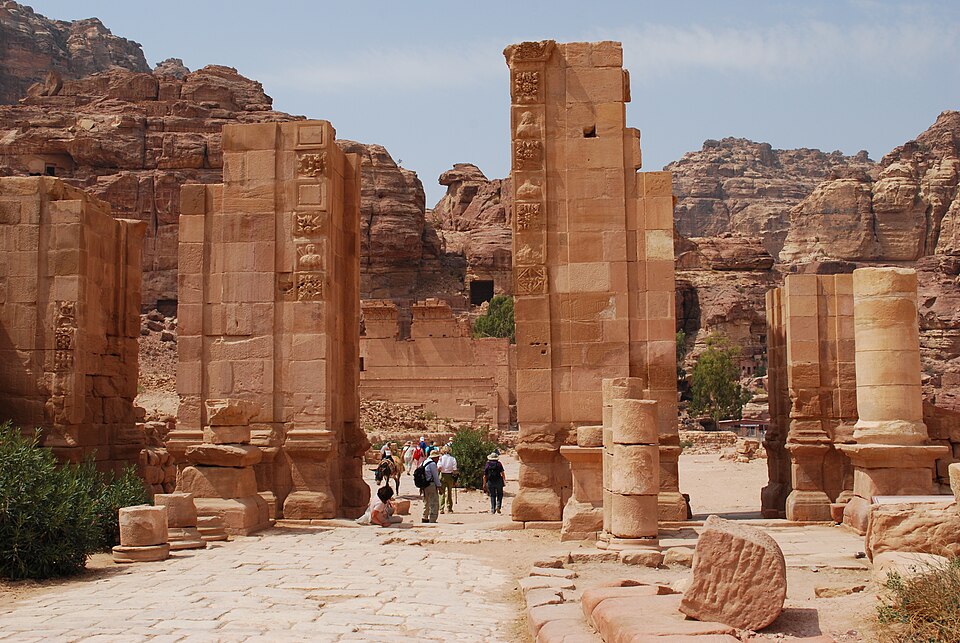 Porte du Téménos — Petra