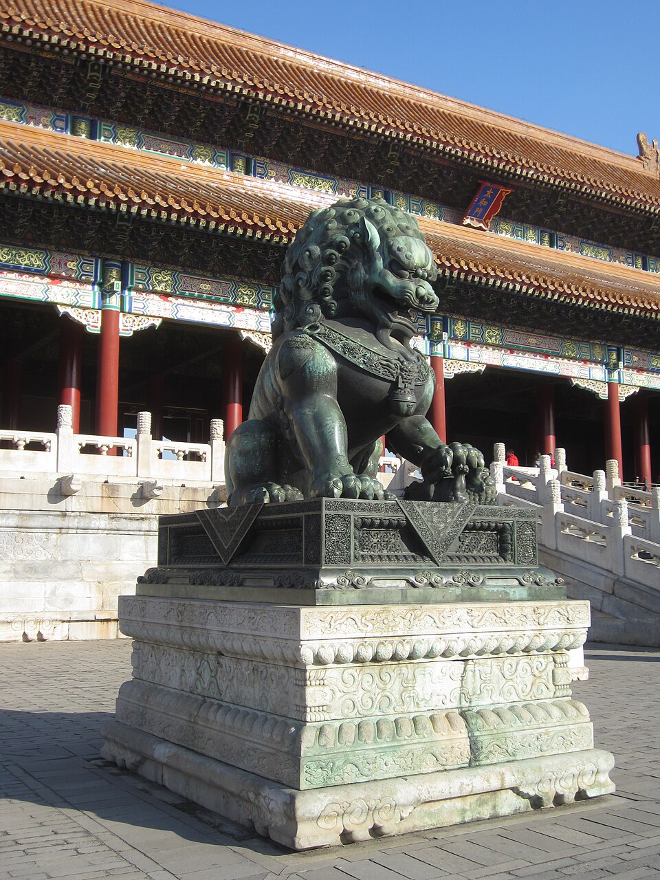 Lion impérial en bronze